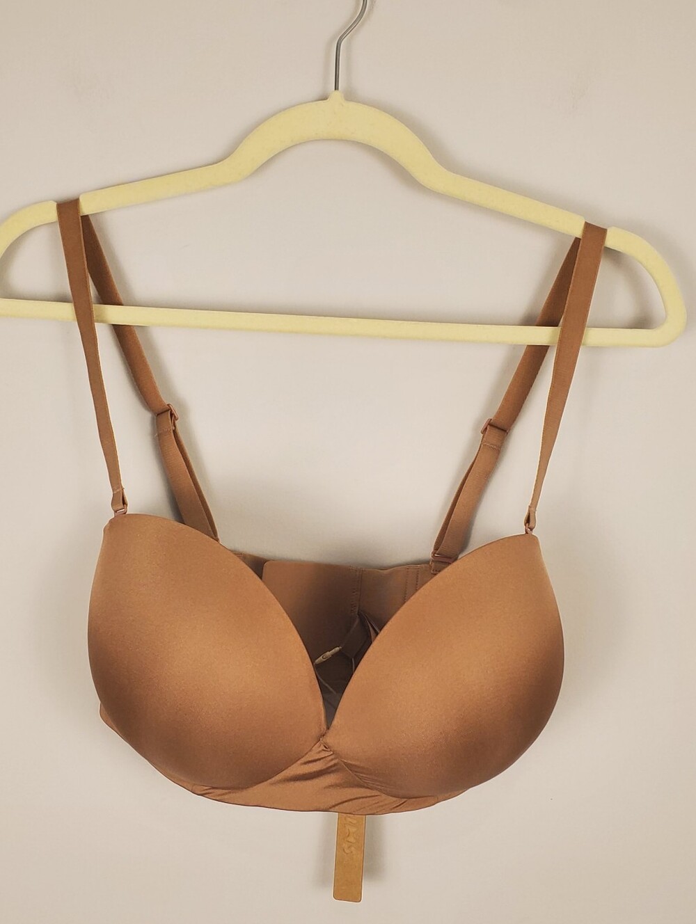 Skims Ultimate Push-Up Strapless Bra Size 34DDD NWT